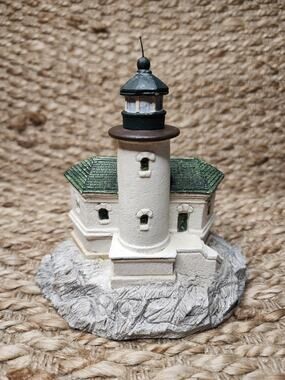 Harbour Lights Coquille River, Oregon #111 Lighthouse 1991 Signed 332/5500